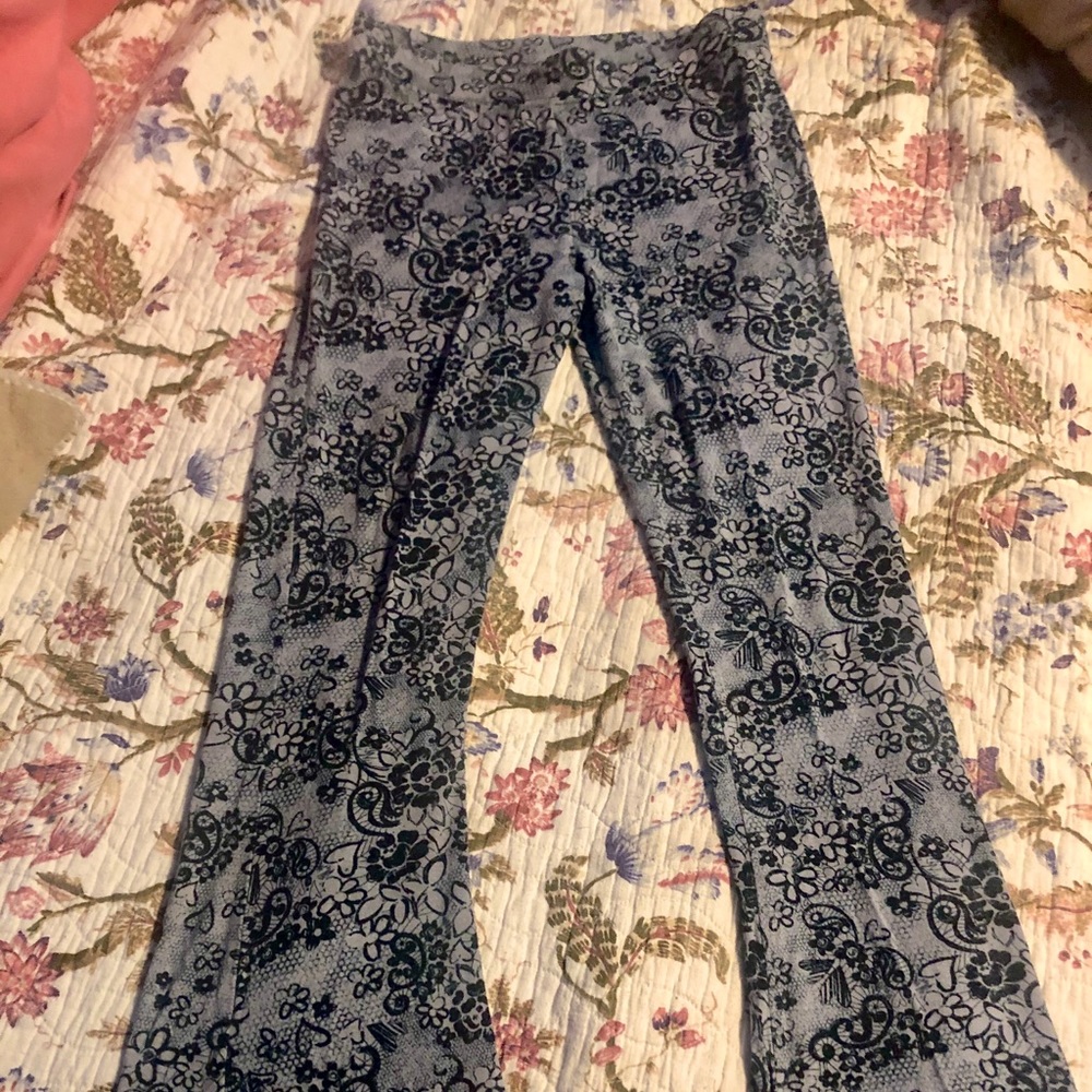 YG Yoga Pants